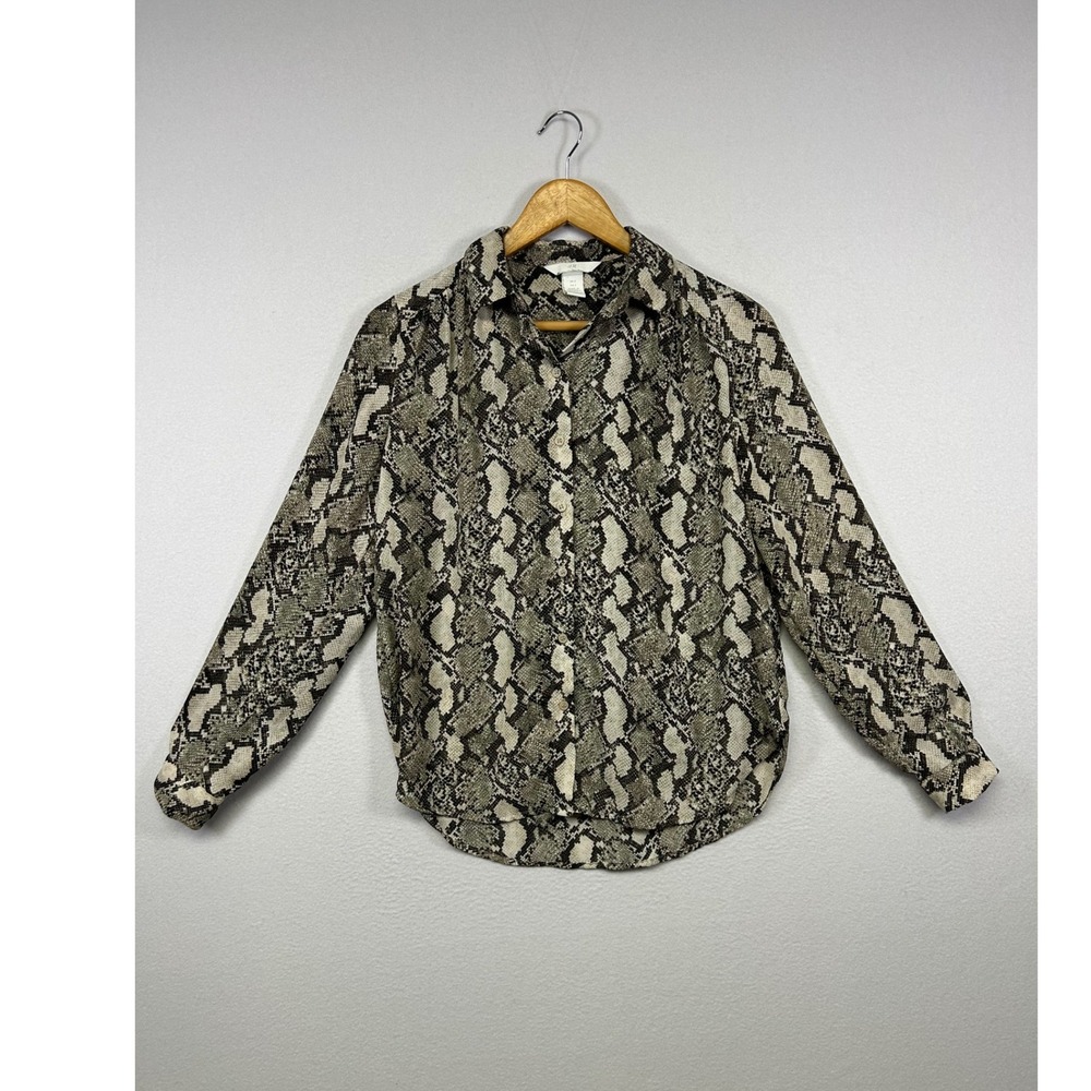 Mob Wife H&M Womens 2 Gray Snakeskin Print Button Down Long Sleeve Blouse Top